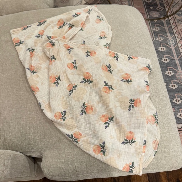 Little Unicorn Floral Muslin Swaddle Blanket - Picture 1 of 3